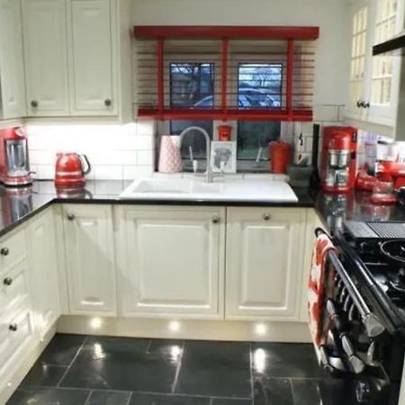 Well Presented 2 Bedroom House Village Holiday Let Strensall エクステリア 写真