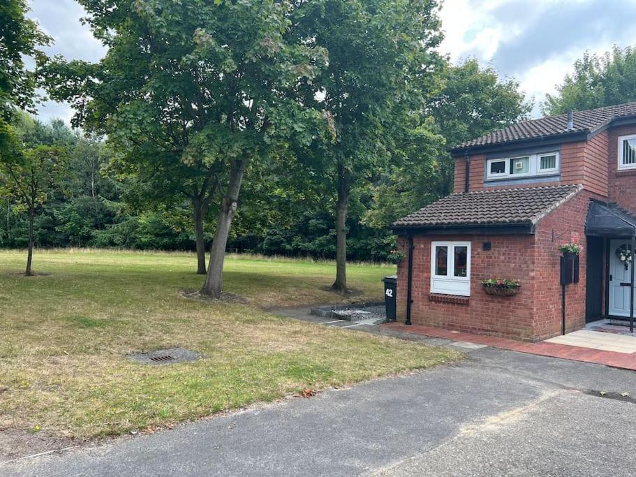 Well Presented 2 Bedroom House Village Holiday Let Strensall エクステリア 写真